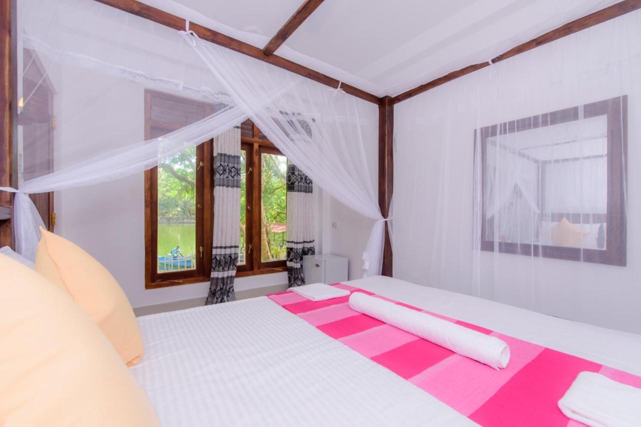 Scenery River Star Hotel Хіккадува Екстер'єр фото