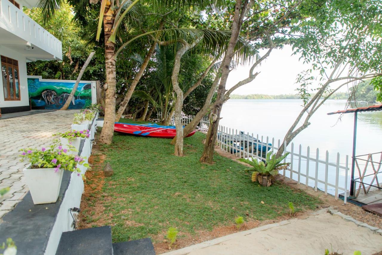 Scenery River Star Hotel Хіккадува Екстер'єр фото